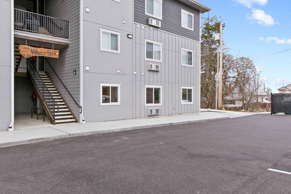 스포캔 Full Ada Unit - 2 Bed 2 Bath Unit Near Downtown 아파트 외부 사진
